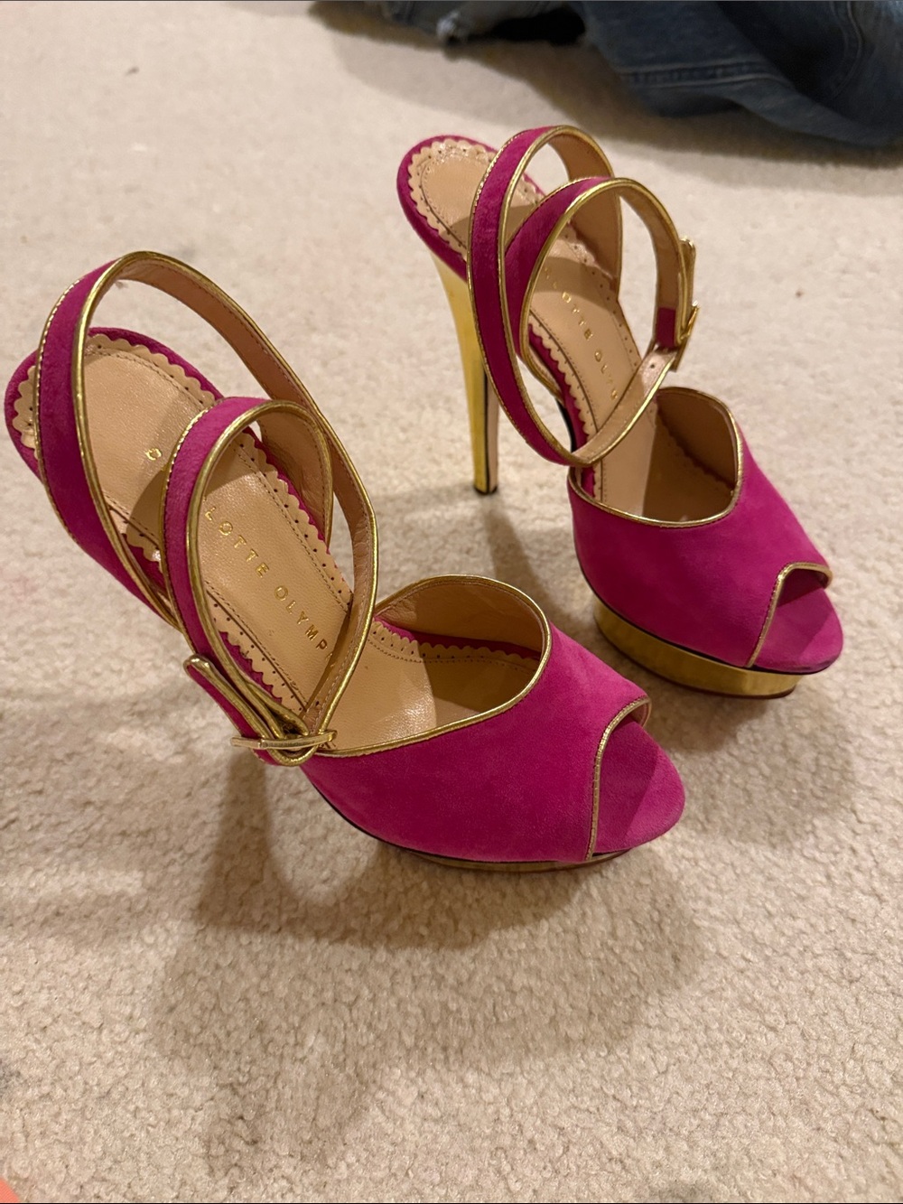 Charlotte Olympia Irina suede Platform Heel Pump size 36